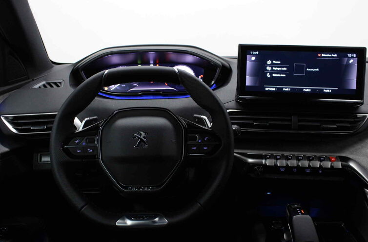 PEUGEOT 5008 SUV Diesel