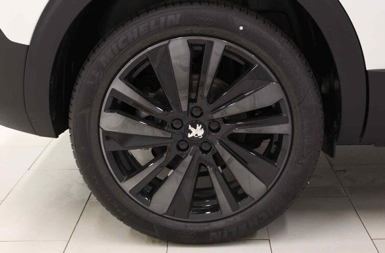 PEUGEOT 5008 SUV Diesel