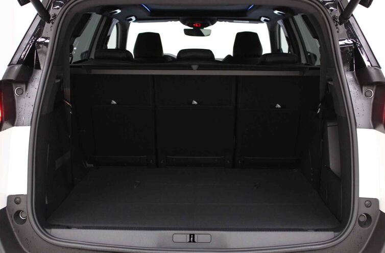 PEUGEOT 5008 SUV Diesel