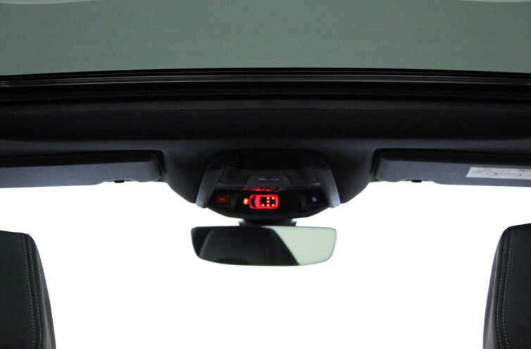 PEUGEOT 5008 SUV Diesel