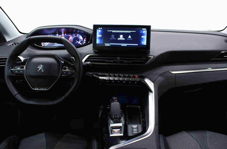 PEUGEOT 5008 SUV Diesel