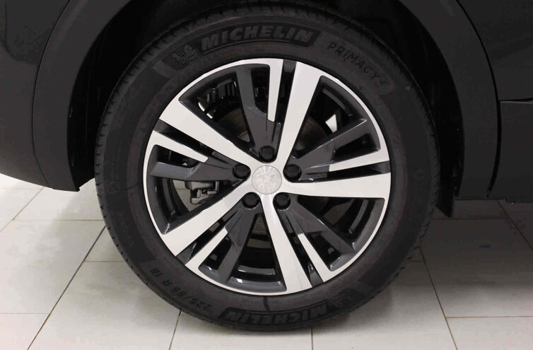PEUGEOT 5008 SUV Diesel