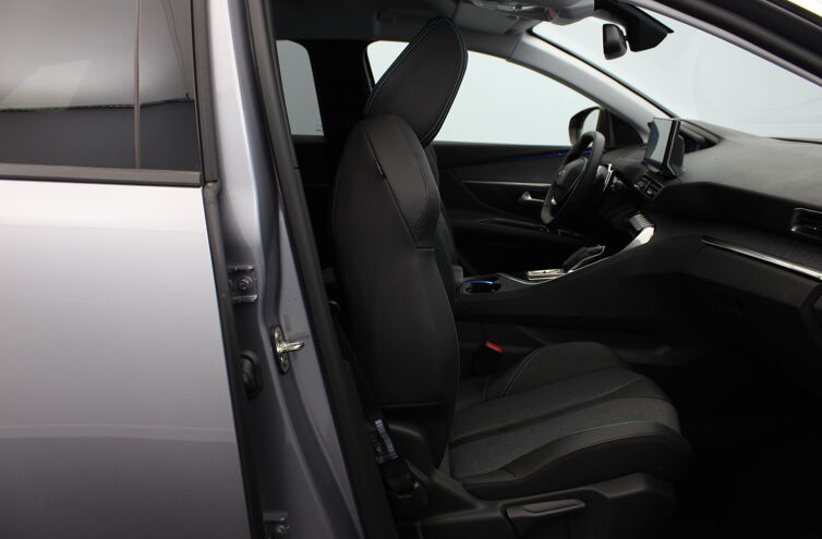 PEUGEOT 3008 SUV Diesel