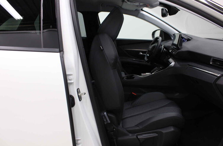 PEUGEOT 3008 SUV Diesel