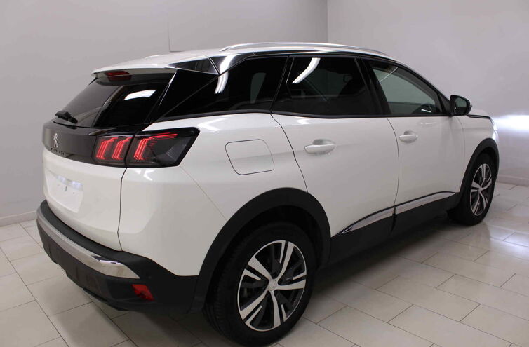 PEUGEOT 3008 SUV Diesel