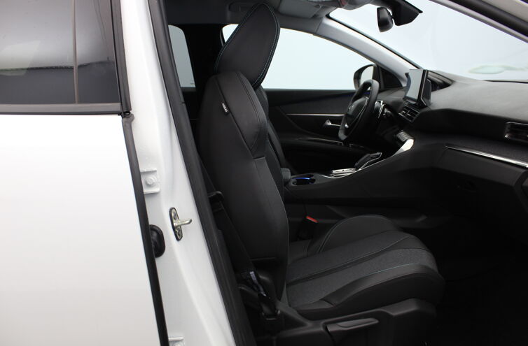 PEUGEOT 3008 SUV Diesel