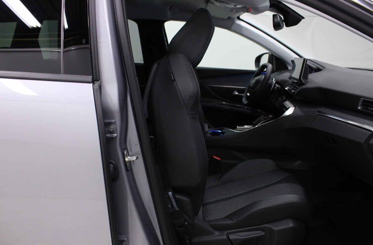 PEUGEOT 5008 SUV Diesel