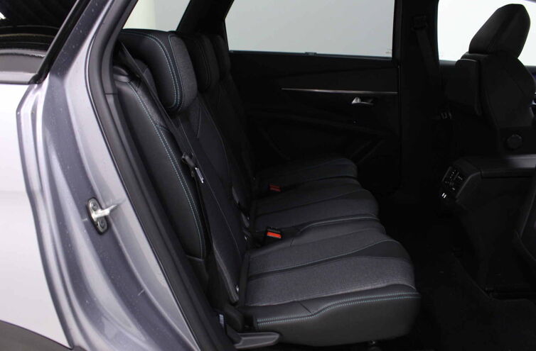 PEUGEOT 5008 SUV Diesel