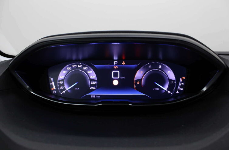 PEUGEOT 5008 SUV Diesel