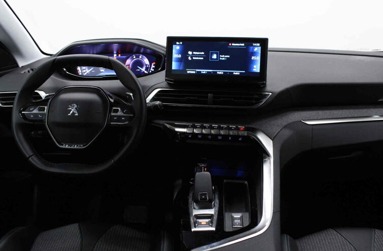 PEUGEOT 5008 SUV Diesel