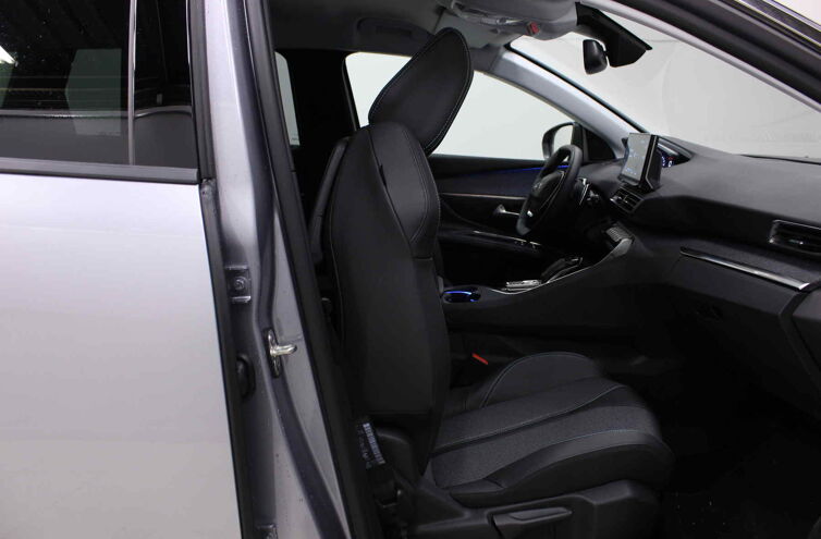 PEUGEOT 5008 SUV Diesel