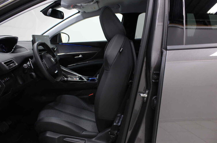 PEUGEOT 5008 SUV Diesel
