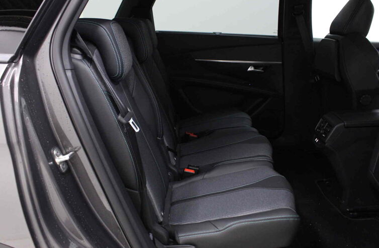 PEUGEOT 5008 SUV Diesel