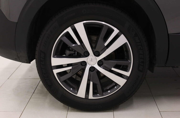 PEUGEOT 5008 SUV Diesel