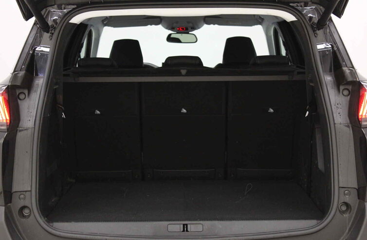 PEUGEOT 5008 SUV Diesel