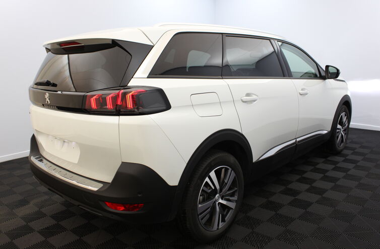 PEUGEOT 5008 SUV Diesel