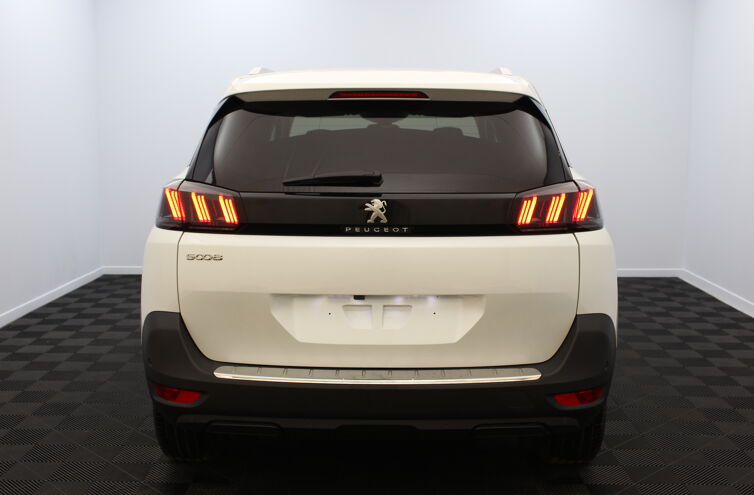 PEUGEOT 5008 SUV Diesel