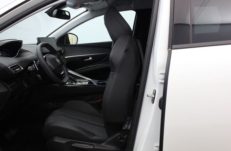 PEUGEOT 5008 SUV Diesel