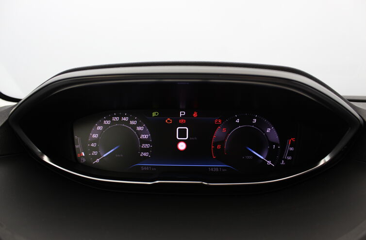 PEUGEOT 5008 SUV Diesel