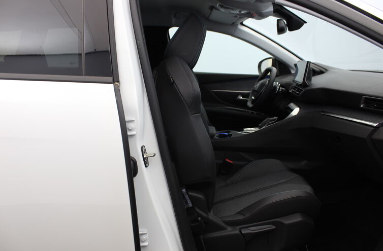 PEUGEOT 5008 SUV Diesel