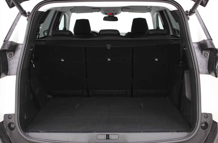 PEUGEOT 5008 SUV Diesel
