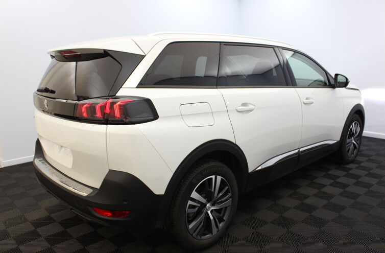 PEUGEOT 5008 SUV Diesel