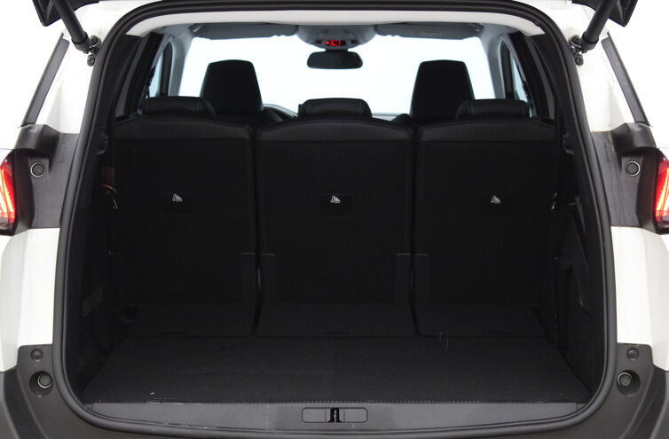 PEUGEOT 5008 SUV Diesel