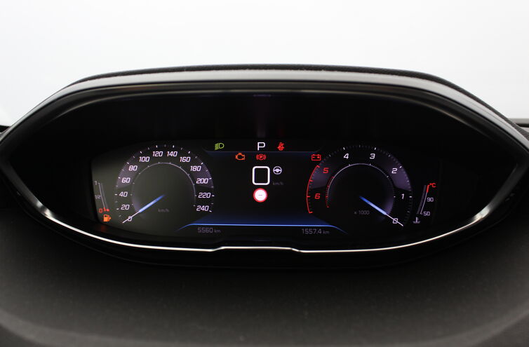 PEUGEOT 5008 SUV Diesel