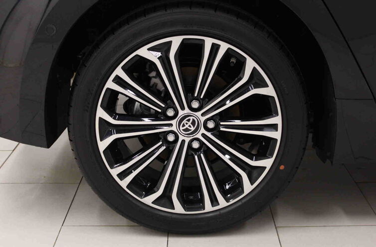 TOYOTA Corolla Berline Hybride Essence