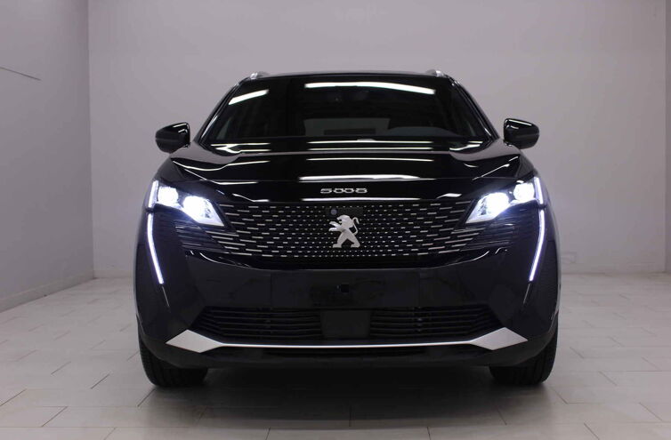 PEUGEOT 5008 SUV Diesel