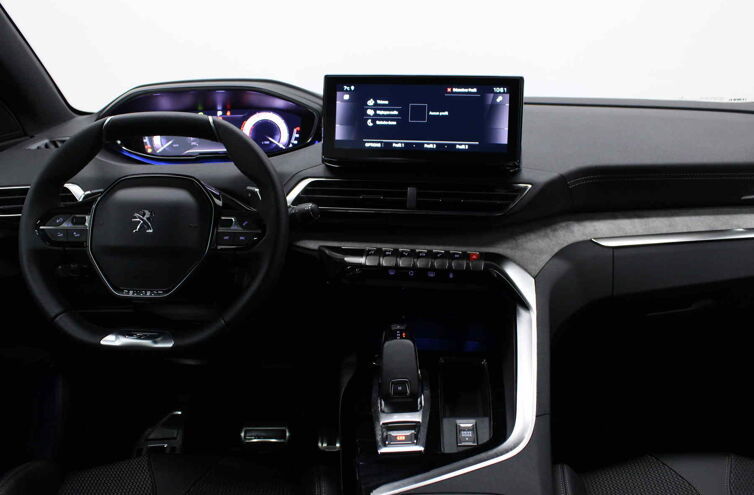 PEUGEOT 5008 SUV Diesel