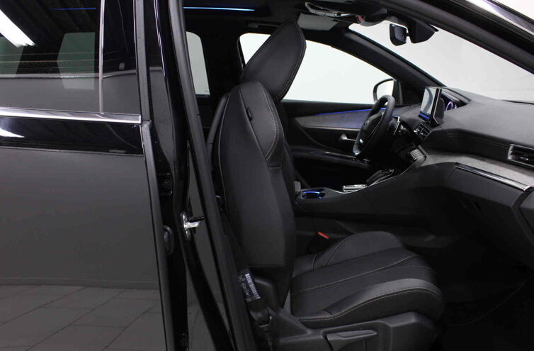 PEUGEOT 5008 SUV Diesel