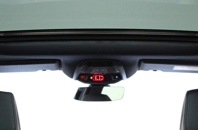 PEUGEOT 5008 SUV Diesel