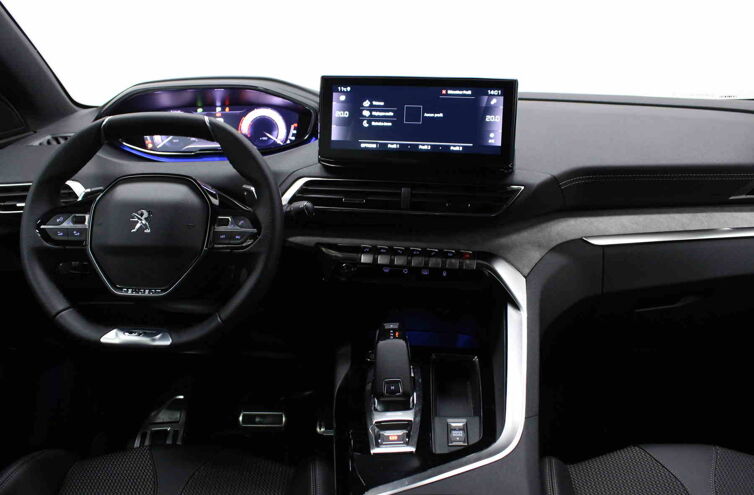 PEUGEOT 5008 SUV Diesel