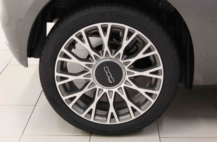 FIAT 500 Série 9 Citadine Hybride Essence