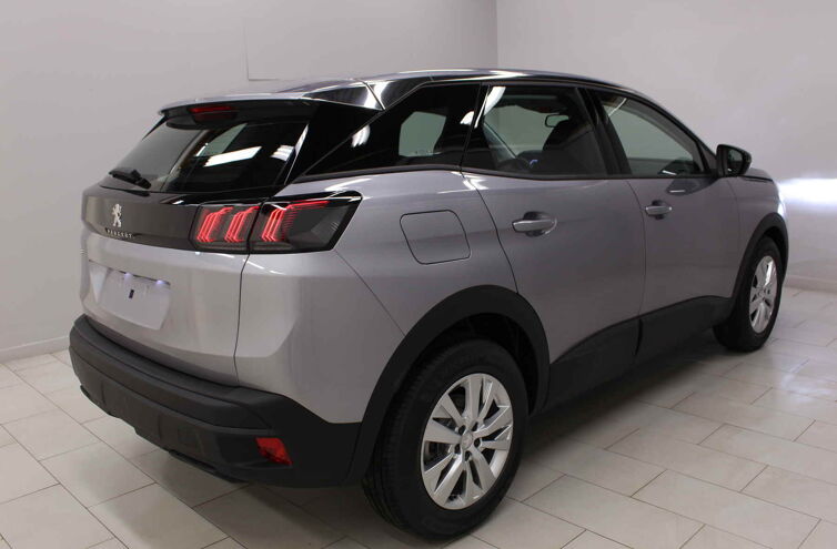 PEUGEOT 3008 SUV Essence