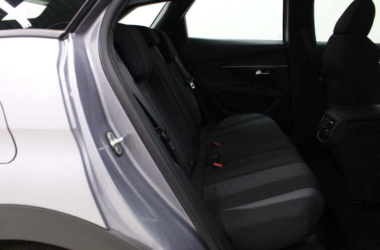 PEUGEOT 3008 SUV Essence