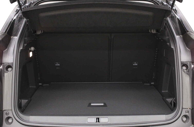 PEUGEOT 3008 SUV Essence
