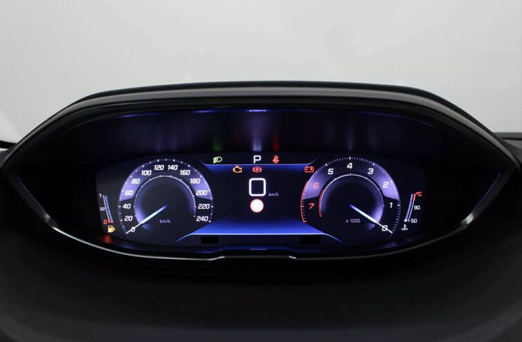 PEUGEOT 3008 SUV Essence 