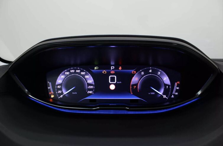 PEUGEOT 3008 SUV Essence
