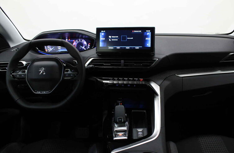 PEUGEOT 3008 SUV Essence