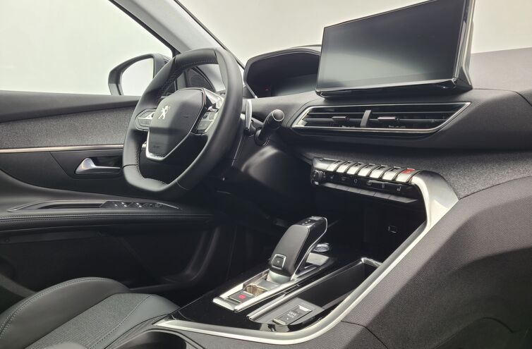 PEUGEOT 5008 SUV Diesel 