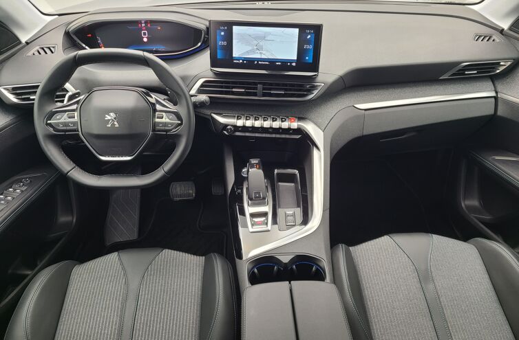 PEUGEOT 5008 SUV Diesel 