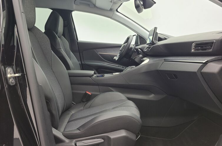 PEUGEOT 5008 SUV Diesel 