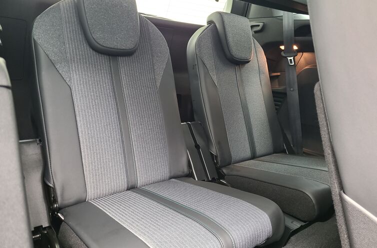 PEUGEOT 5008 SUV Diesel 