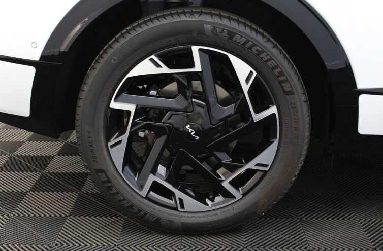 KIA Sportage Nouveau SUV Hybride rechargeable Essence
