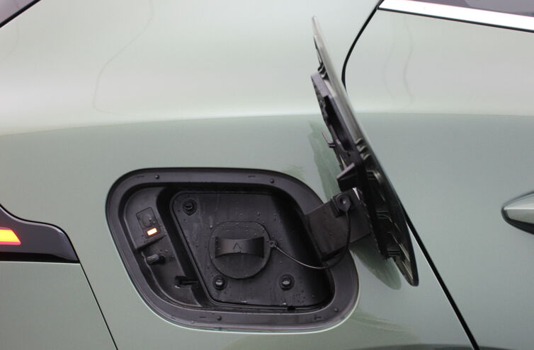 KIA Sportage Nouveau SUV Hybride rechargeable Essence