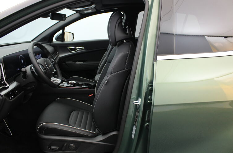KIA Sportage Nouveau SUV Hybride rechargeable Essence