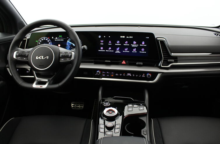 KIA Sportage Nouveau SUV Hybride rechargeable Essence