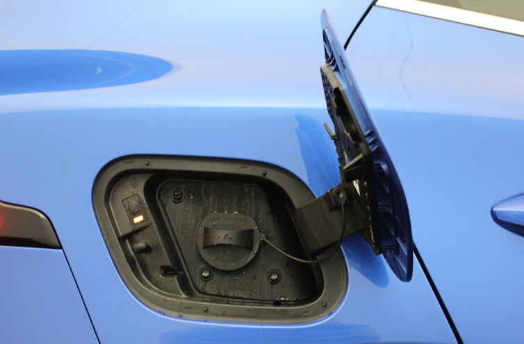 KIA Sportage Nouveau SUV Hybride rechargeable Essence